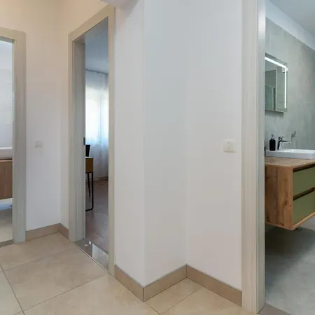 아파트 Maca & 트로기르