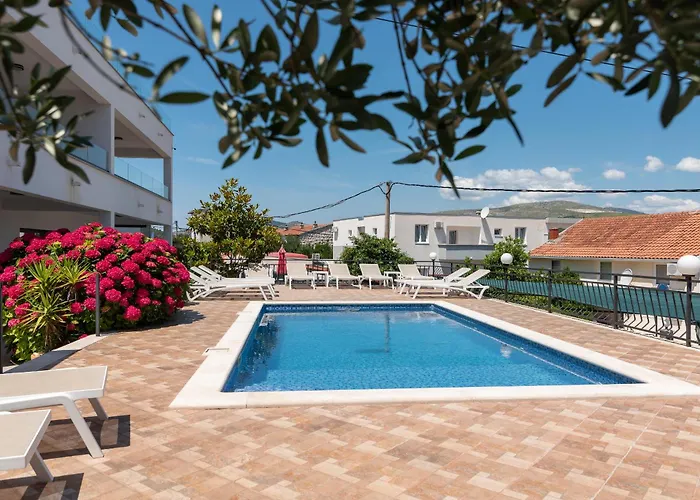 아파트 Maca & With Heated Pool Near 50m