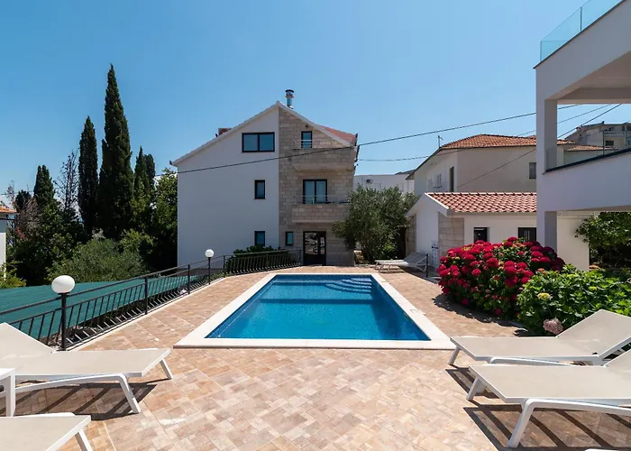 아파트 Maca & With Heated Pool Near 50m *