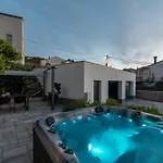 Apartment Maca & With Heated Pool Near 50m *