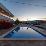 Apartment Maca & With Heated Pool Near 50m *