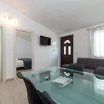 Maca & With Heated Pool Near 50m Apartment *