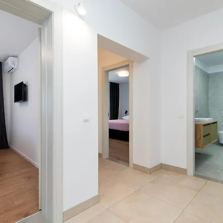 Maca & With Heated Pool Near 50m * Trogir
