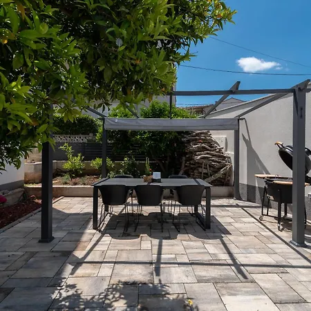 Maca & With Heated Pool Near 50m * Трогір
