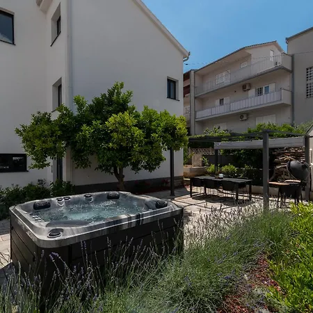 Maca & With Heated Pool Near 50m * Трогір