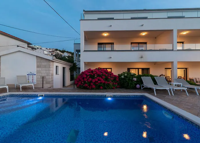 公寓 Maca & With Heated Pool Near 50m