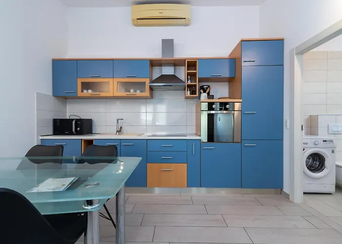 Maca & Apartment Trogir