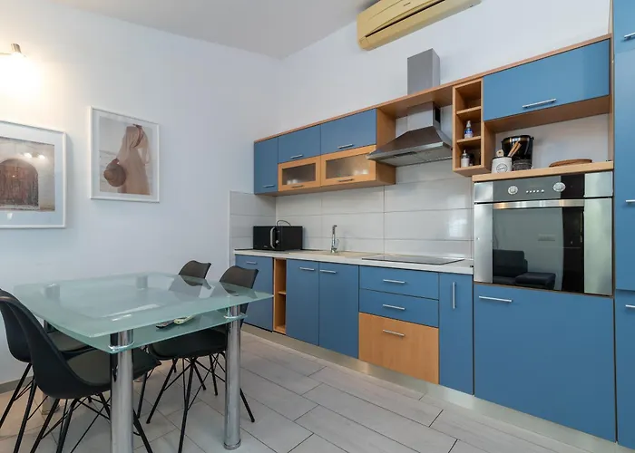 Maca & Apartment Trogir